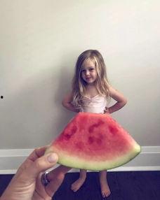 吃瓜群网红瓜,一场全民参与的娱乐盛宴